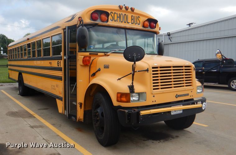 image for item JY9953 2003 International 3800  school bus