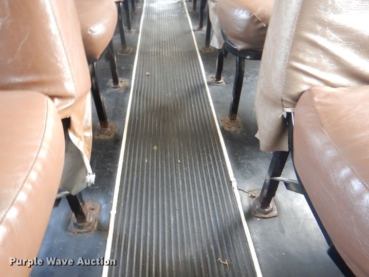 image for item JY9953 2003 International 3800  school bus