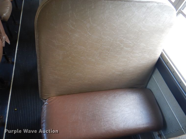 image for item JY9953 2003 International 3800  school bus