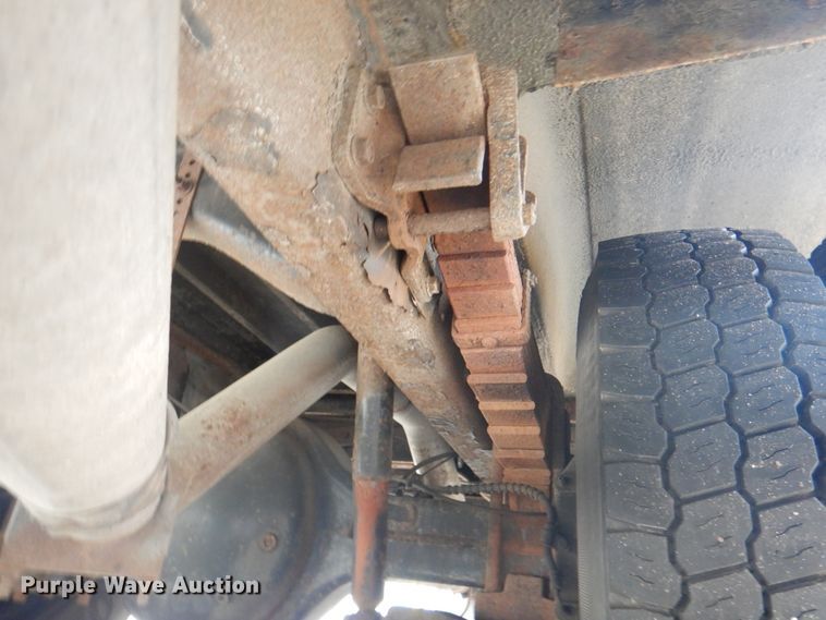 image for item JY9953 2003 International 3800  school bus