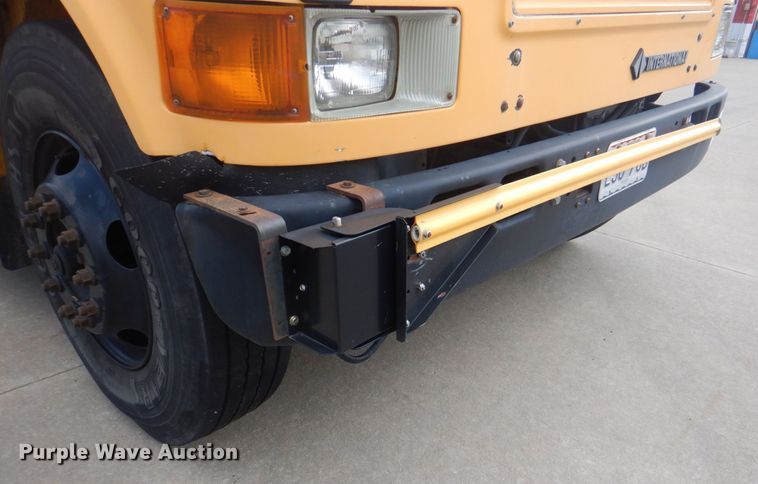 image for item JY9953 2003 International 3800  school bus