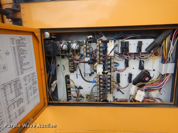 image for item JY9953 2003 International 3800  school bus