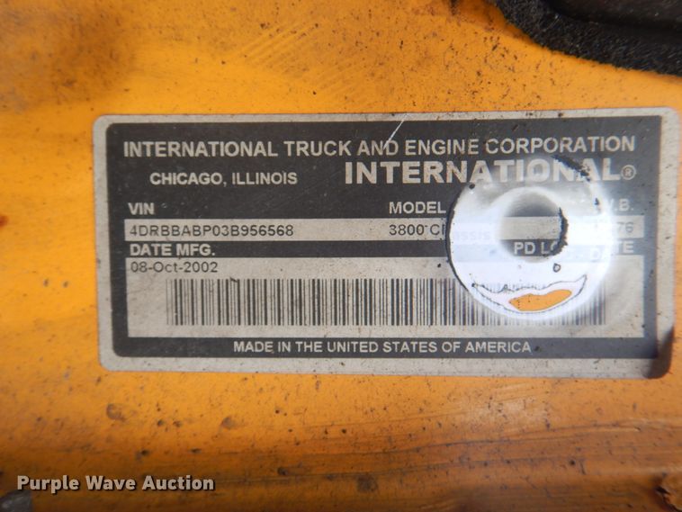 image for item JY9953 2003 International 3800  school bus