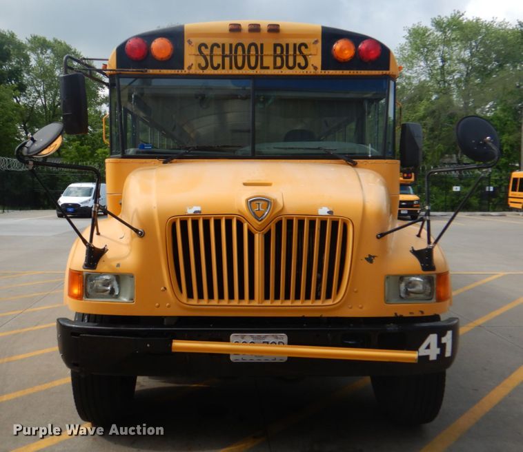 image for item JY9954 2004 IC IC3S530  school bus