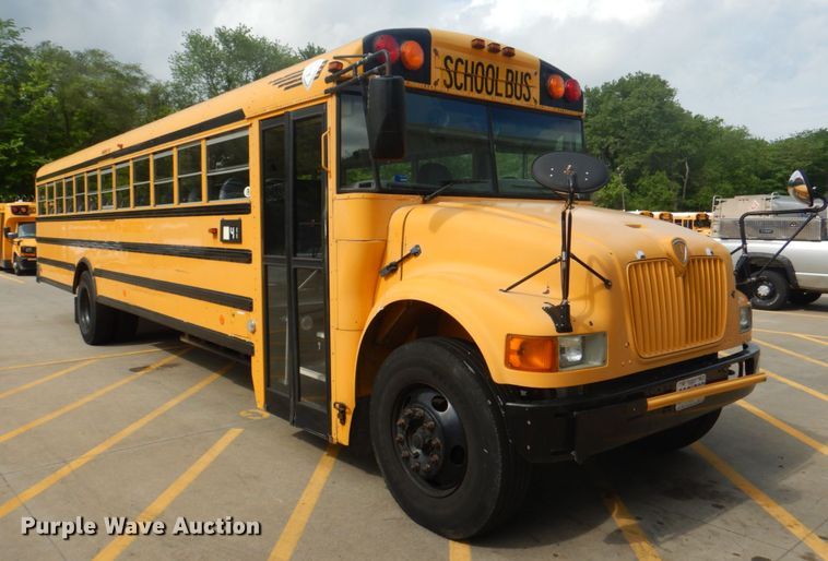 image for item JY9954 2004 IC IC3S530  school bus