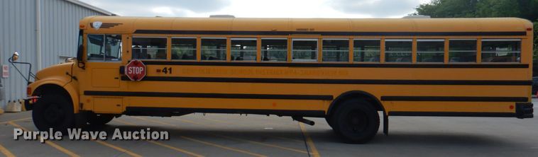 image for item JY9954 2004 IC IC3S530  school bus