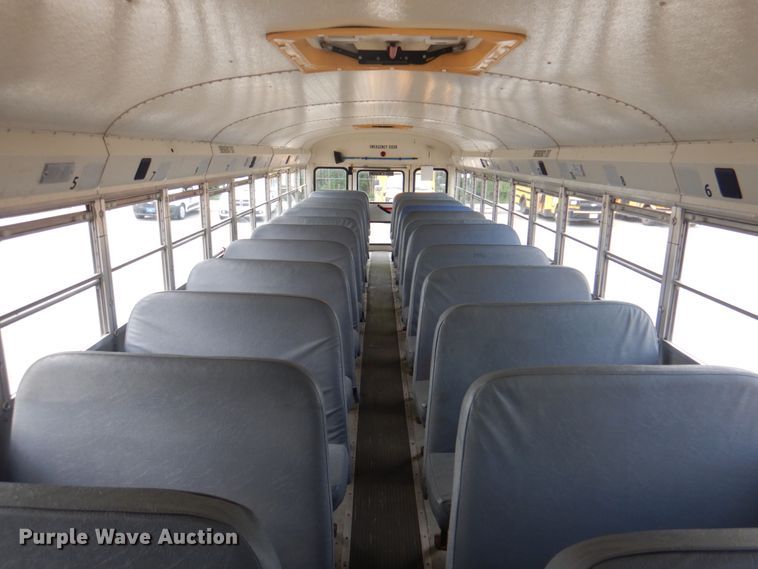 image for item JY9954 2004 IC IC3S530  school bus