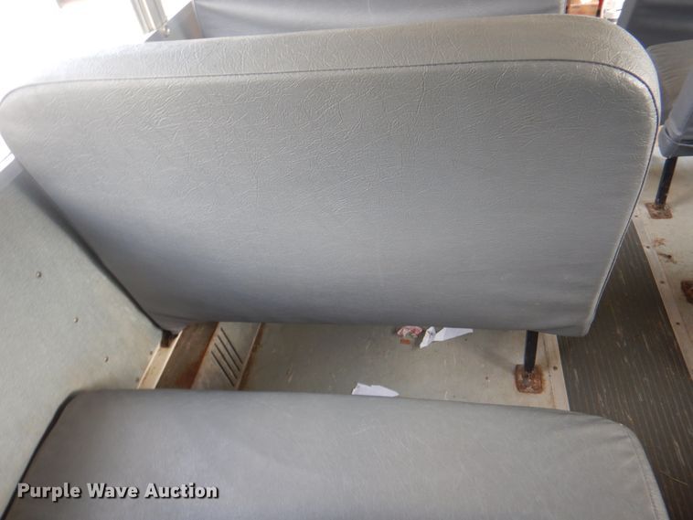 image for item JY9954 2004 IC IC3S530  school bus