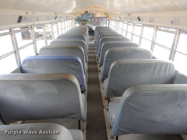 image for item JY9954 2004 IC IC3S530  school bus