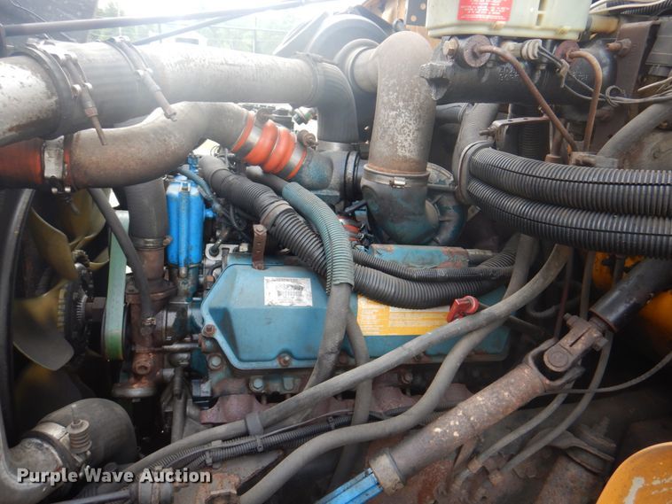 image for item JY9954 2004 IC IC3S530  school bus