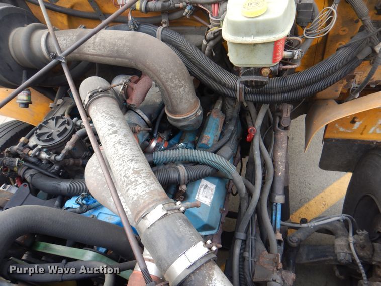 image for item JY9954 2004 IC IC3S530  school bus