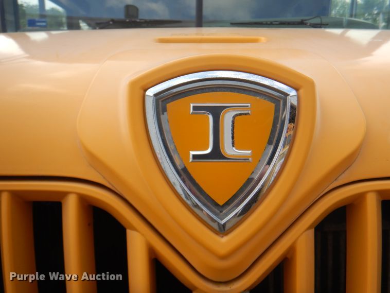 image for item JY9954 2004 IC IC3S530  school bus