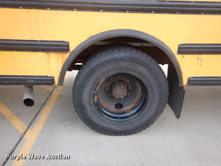 image for item JY9954 2004 IC IC3S530  school bus