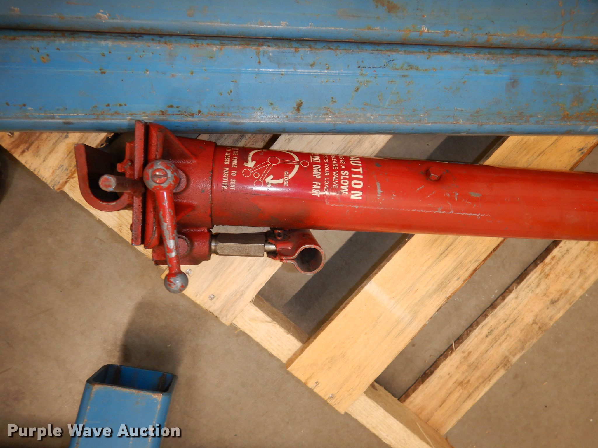 Blue Bird Kaydee KD1500 engine hoist in Manhattan, KS Item IW9774