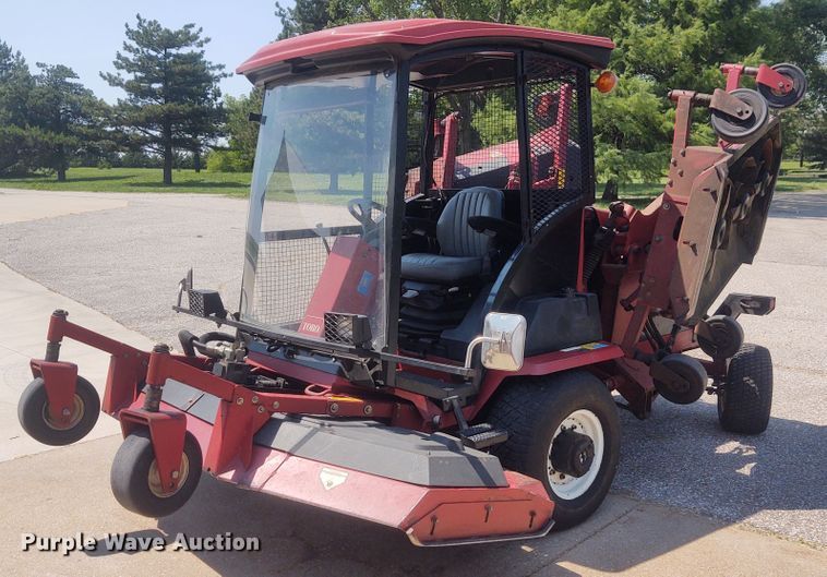 image for item BY9348 Toro Groundsmaster 580D  lawn mower