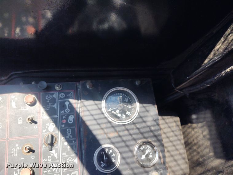 image for item BY9348 Toro Groundsmaster 580D  lawn mower