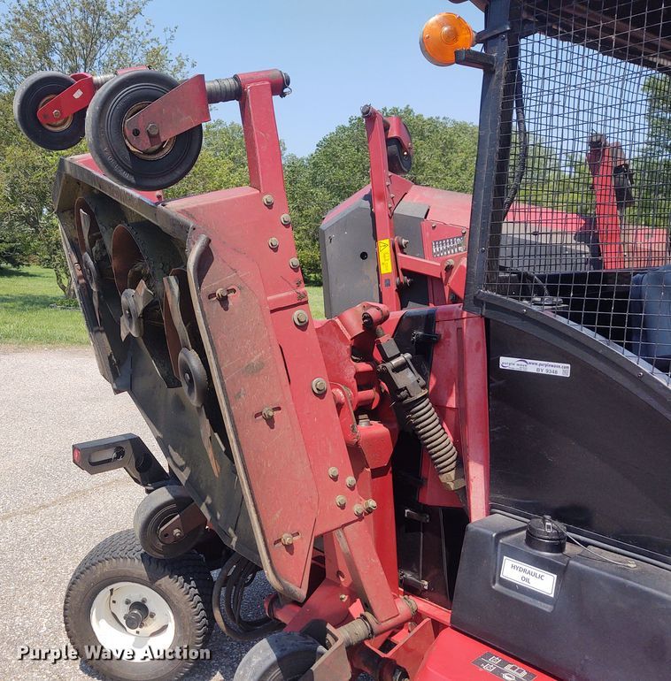 image for item BY9348 Toro Groundsmaster 580D  lawn mower