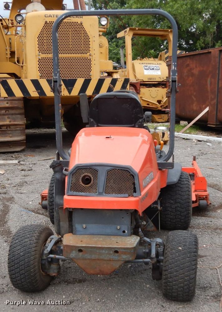 image for item DC2062 Kubota F3680  lawn mower