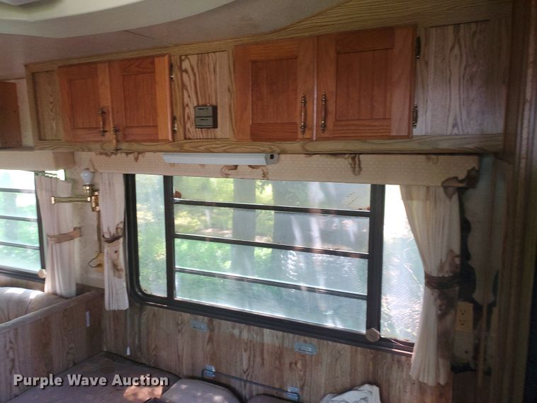 image for item DI5177 1987 Nuwa Hitchhiker  camper