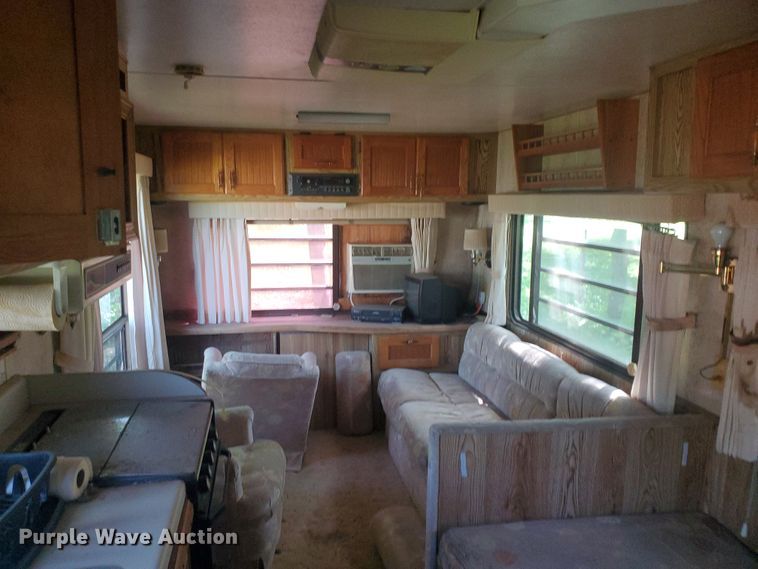 image for item DI5177 1987 Nuwa Hitchhiker  camper