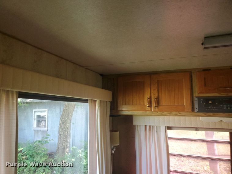 image for item DI5177 1987 Nuwa Hitchhiker  camper