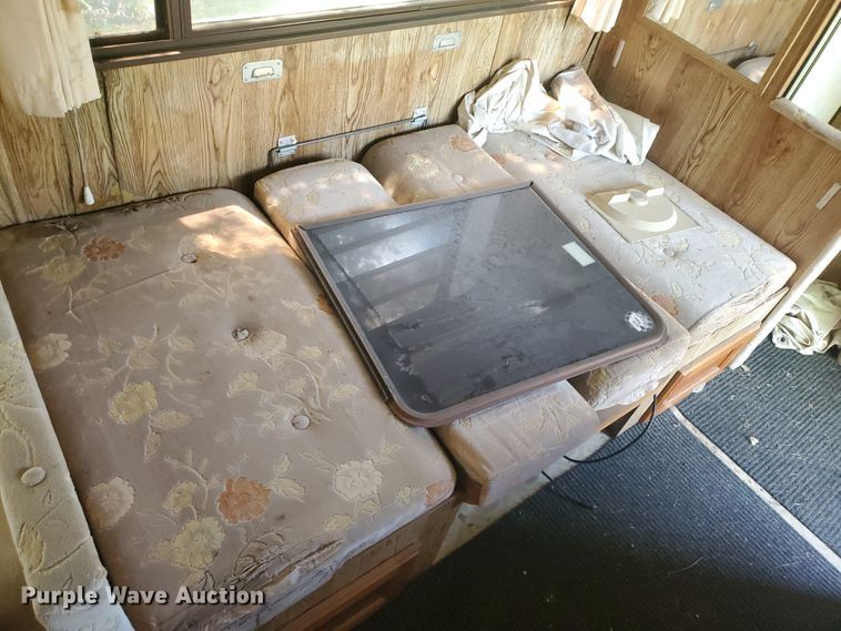 image for item DI5177 1987 Nuwa Hitchhiker  camper