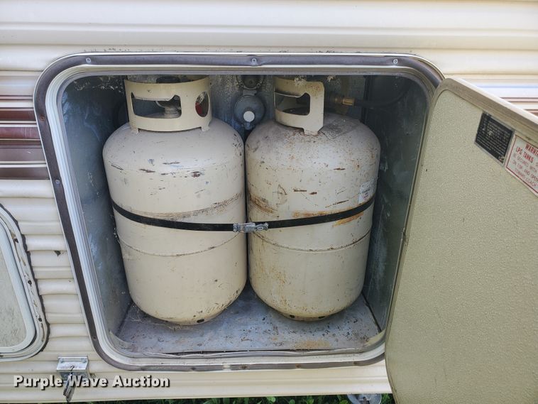 image for item DI5177 1987 Nuwa Hitchhiker  camper