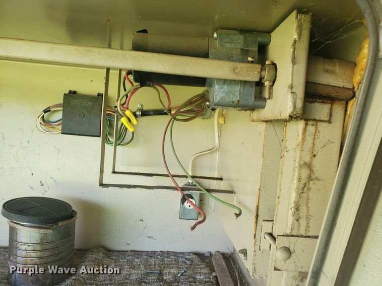 image for item DI5177 1987 Nuwa Hitchhiker  camper