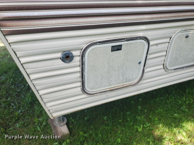 image for item DI5177 1987 Nuwa Hitchhiker  camper