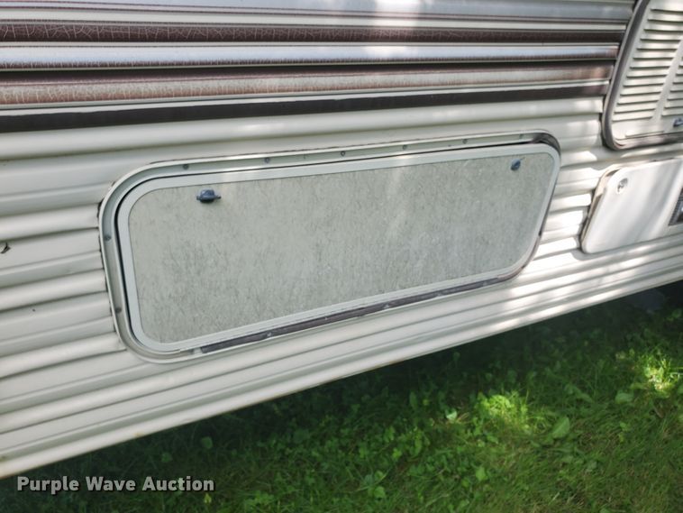 image for item DI5177 1987 Nuwa Hitchhiker  camper