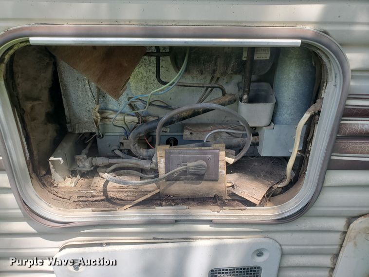 image for item DI5177 1987 Nuwa Hitchhiker  camper