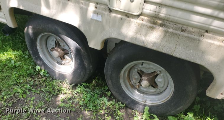 image for item DI5177 1987 Nuwa Hitchhiker  camper