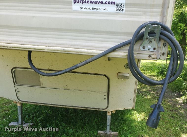 image for item DI5177 1987 Nuwa Hitchhiker  camper