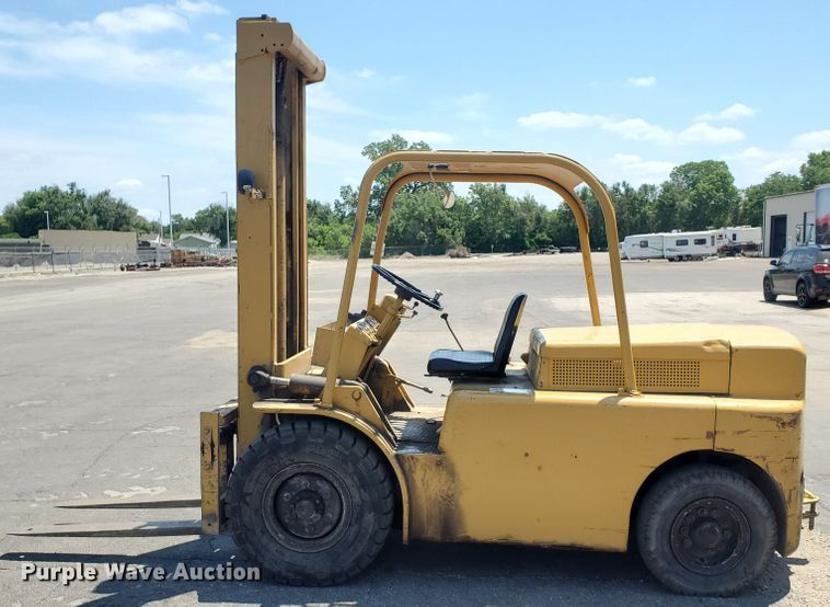 image for item DI5194 Hyster H80B  forklift