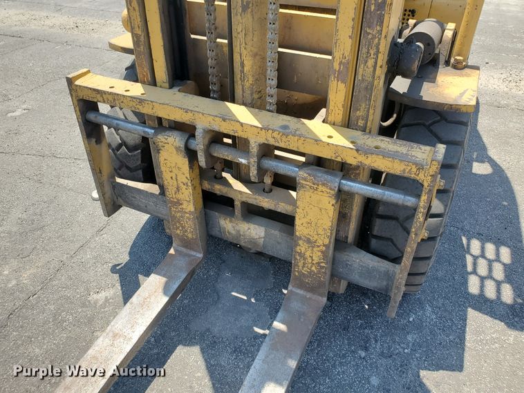 image for item DI5194 Hyster H80B  forklift