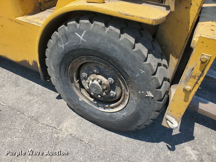 image for item DI5194 Hyster H80B  forklift