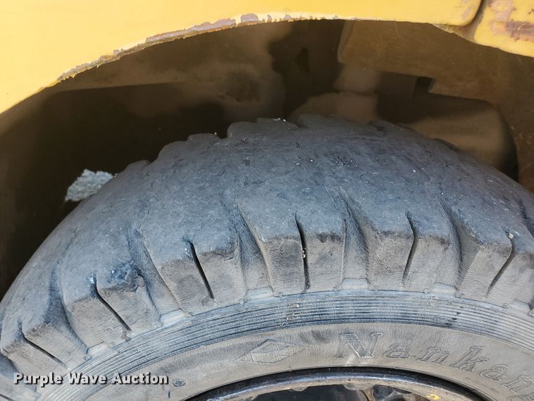 image for item DI5194 Hyster H80B  forklift