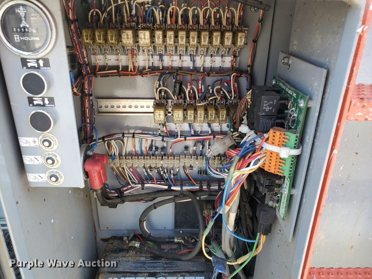 image for item DI5195 2007 Skyjack SJ8841  scissor lift