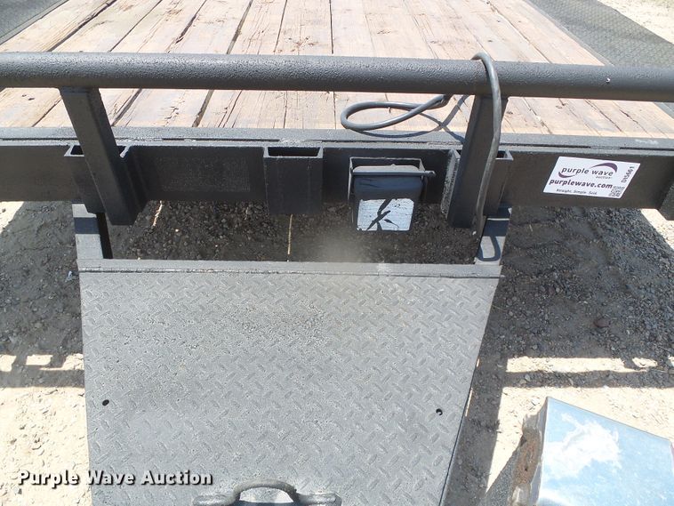 image for item DI5661 2000 Eagle utility trailer