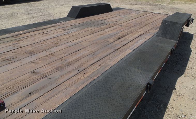 image for item DI5661 2000 Eagle utility trailer