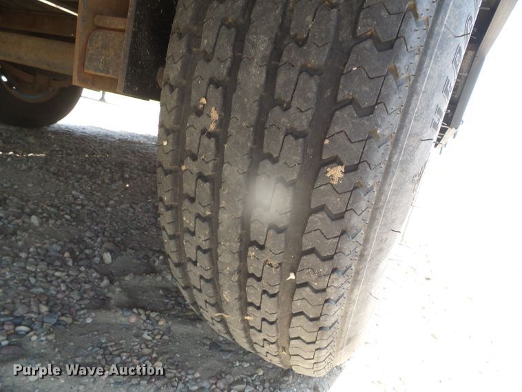 image for item DI5661 2000 Eagle utility trailer