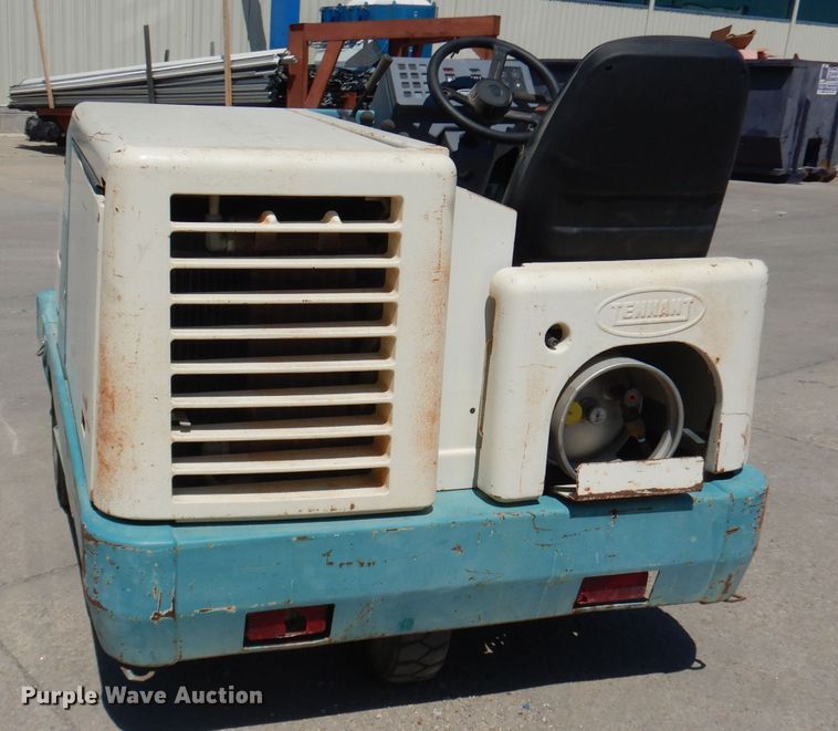 image for item DI6689 Tennant 355 sweeper