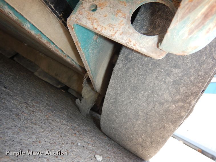 image for item DI6689 Tennant 355 sweeper