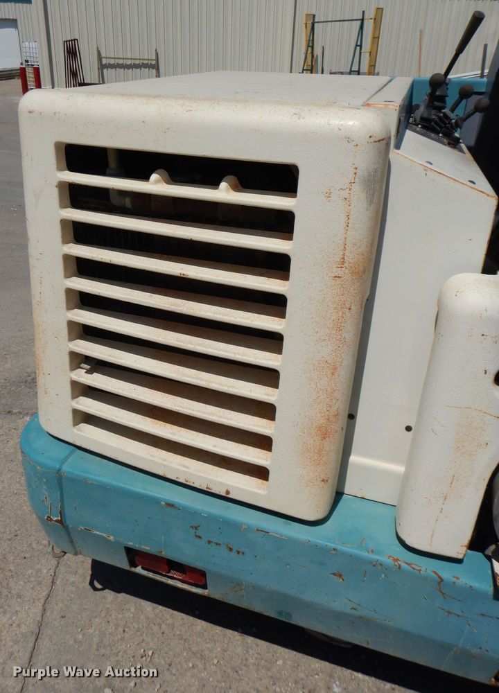 image for item DI6689 Tennant 355 sweeper