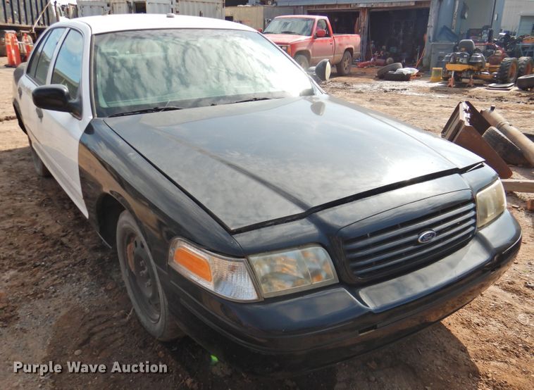 image for item DK2238 1999 Ford Crown Victoria Police Interceptor