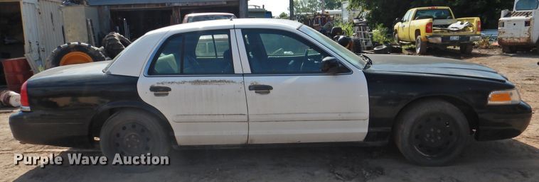 image for item DK2238 1999 Ford Crown Victoria Police Interceptor