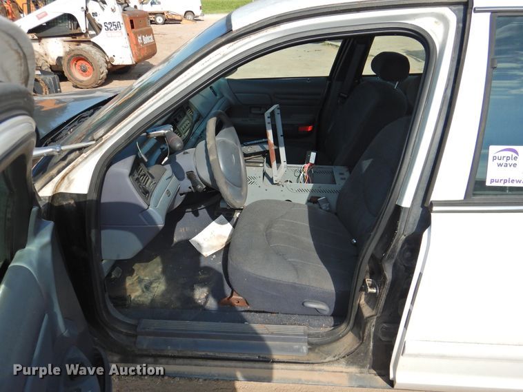 image for item DK2238 1999 Ford Crown Victoria Police Interceptor