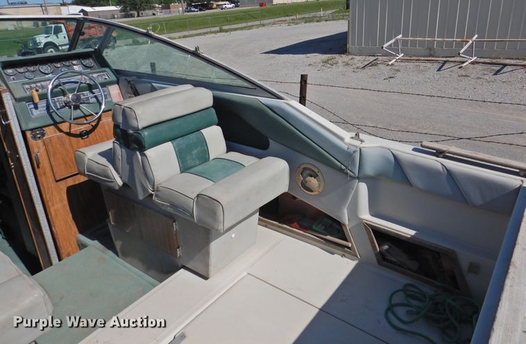 image for item DK2240 1988 Sea Ray 230 Weekender  boat