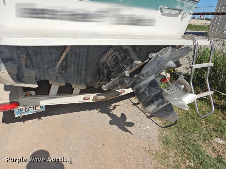 image for item DK2240 1988 Sea Ray 230 Weekender  boat