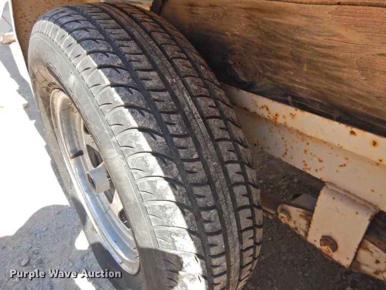 image for item DK2240 1988 Sea Ray 230 Weekender  boat